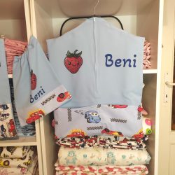   Ovis zsák és torna zsák bármilyen névvel és jellel,  neves oviszsák   /kék+verdás/  AJÁNDÉK SZERETETKÜLDŐVEL