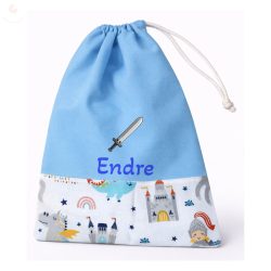   Kék, királyfis-sárkányos kisfiú tornazsák egyedi névvel és jellel