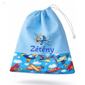 Kék, repülős kisfiú tornazsák egyedi névvel és jellel