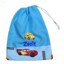   Kék, versenyautós kisfiú tornazsák egyedi névvel és jellel