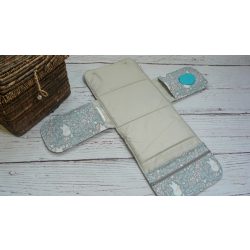   Pelenkázó alátét, pelenka és kellék tartó, összehajtható /szürke rókás/