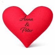 Egyedi neves szív alakú párna szerelmeseknek Valentin-napra
