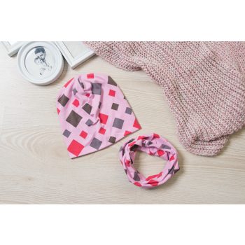   Rózsaszín rombuszos átmeneti Sapka körsál szett Bölcsis méret - KÉSZLETRŐL