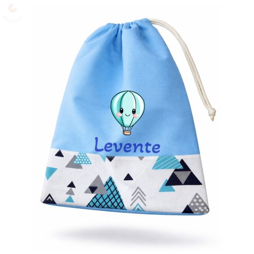 Kék, türkiz háromszöges, kisfiú tornazsák egyedi névvel és jellel