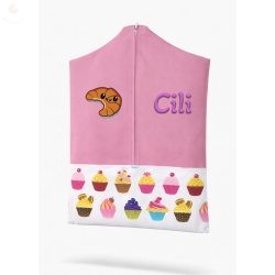   Rózsaszín, muffinos ovis zsák kislánynak egyedi névvel és jellel