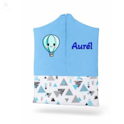   Türkiz háromszöges ovis zsák kisfiúnak egyedi névvel és jellel