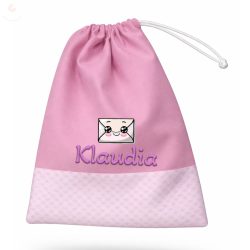   Rózsaszín, rombuszmintás kislány tornazsák egyedi névvel és jellel