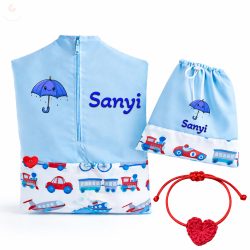   Kisvonatos-repülős, kék ovis zsák szett egyedi névvel és jellel + ajándék szeretetküldővel